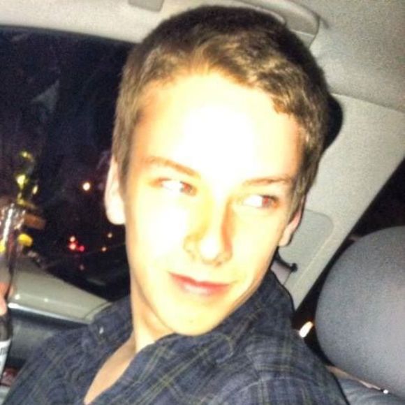 Meet your Posher, Andrew - Picture 1 of 1